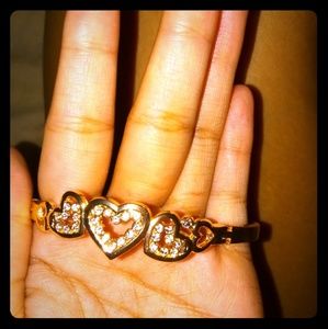 Gold heart dimond bracelet